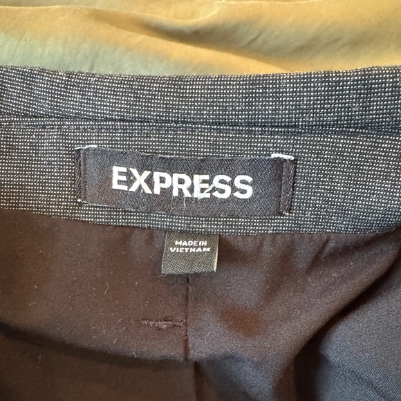 Express Charcoal Gray Suit - Picture 12 of 13